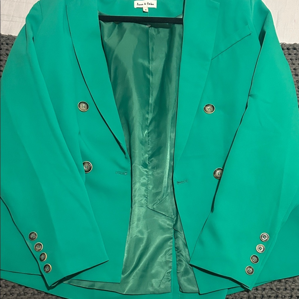 Dressed in LALA Kelly Green Blazer - Picture 2 of 3